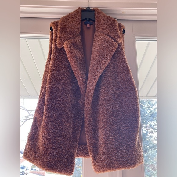 New! Anthropologie Pilcro Teddy Vest. One size. Tags removed. Never worn. - Picture 5 of 10